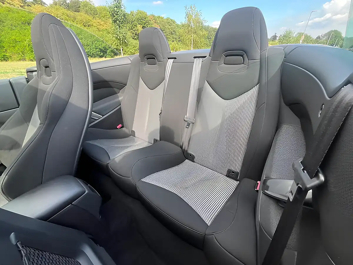 Used 2014 Peugeot 308 Cc Active Red - Interior and Exterior details 13