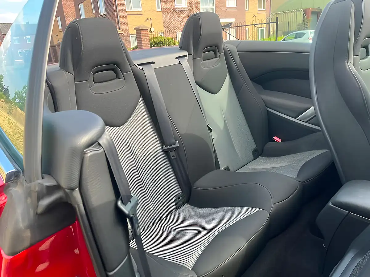 Used 2014 Peugeot 308 Cc Active Red - Interior and Exterior details 15