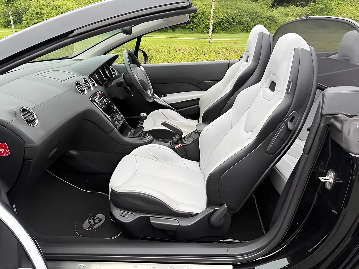 Used 2014 Peugeot 308 Cc Roland Garros Black - Interior and Exterior details 13