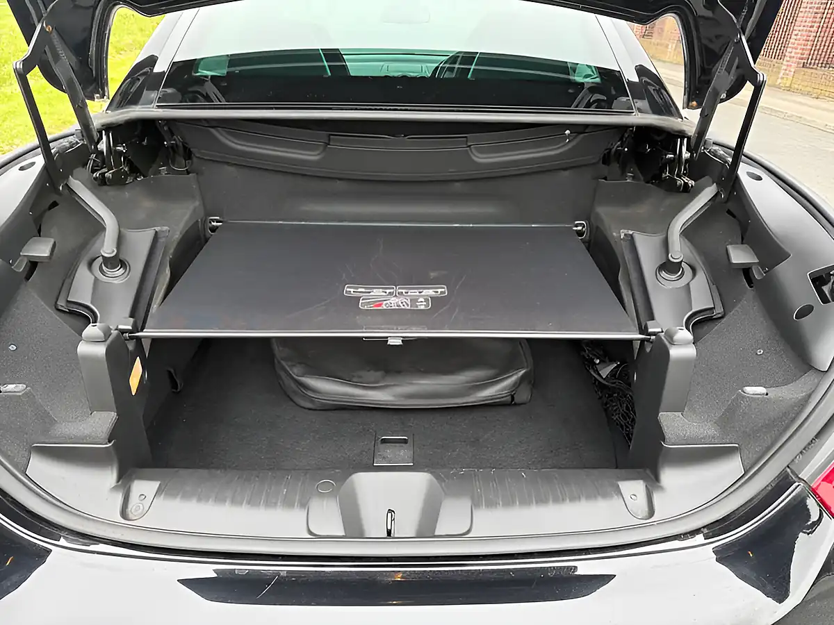 Used 2014 Peugeot 308 Cc Roland Garros Black - Interior and Exterior details 19