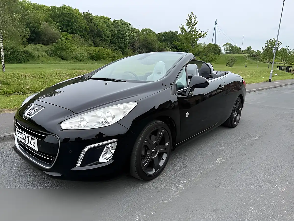 Used 2014 Peugeot 308 Cc Roland Garros Black - Interior and Exterior details 6