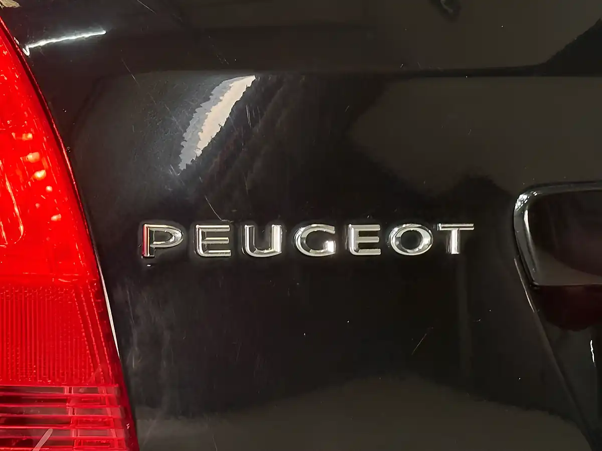 Used 2014 Peugeot 308 Sw Access Black - Interior and Exterior details 10