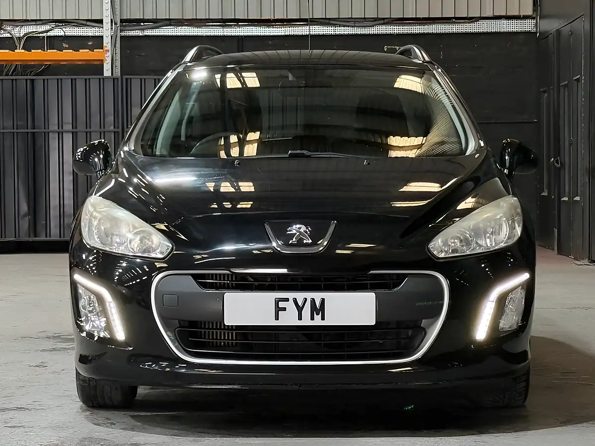 Used 2014 Peugeot 308 Sw Access Black - Interior and Exterior details 5