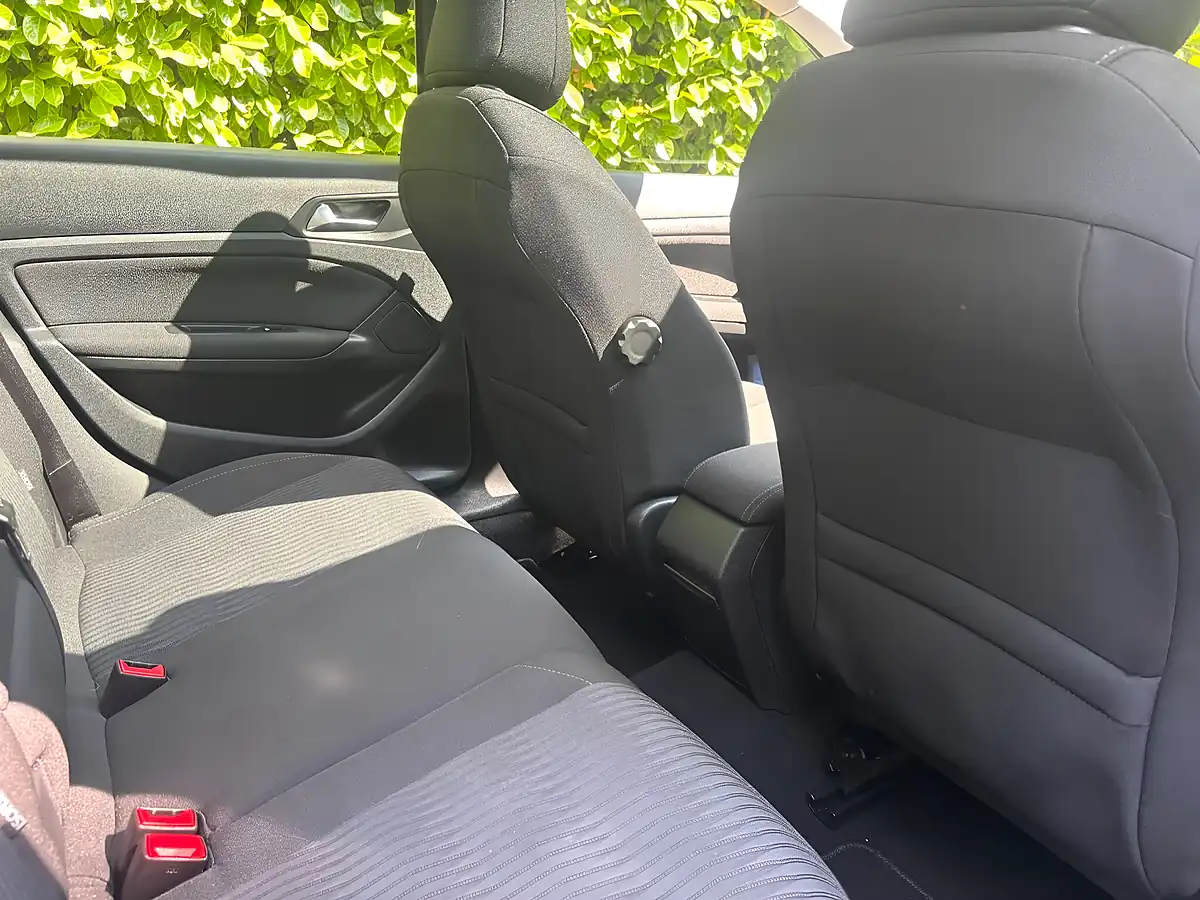 Used 2014 Peugeot 308 Sw Active Grey - Interior and Exterior details 11