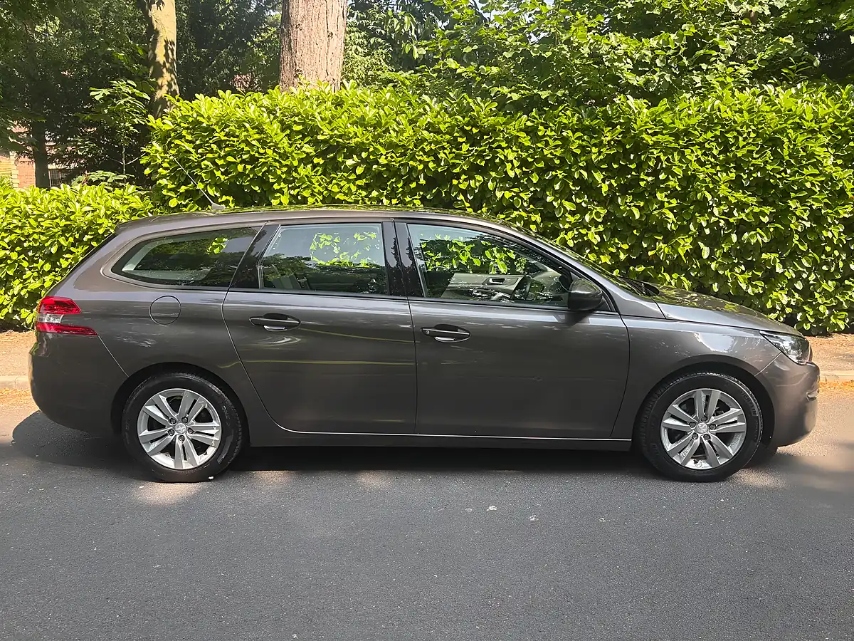 Used 2014 Peugeot 308 Sw Active Grey - Interior and Exterior details 7