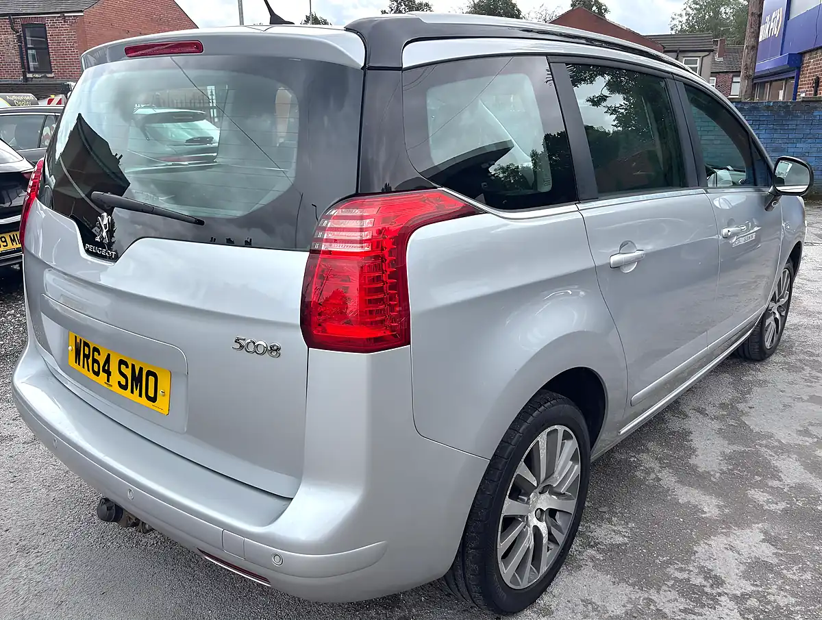 Used 2014 Peugeot 5008 Active Silver - Interior and Exterior details 8