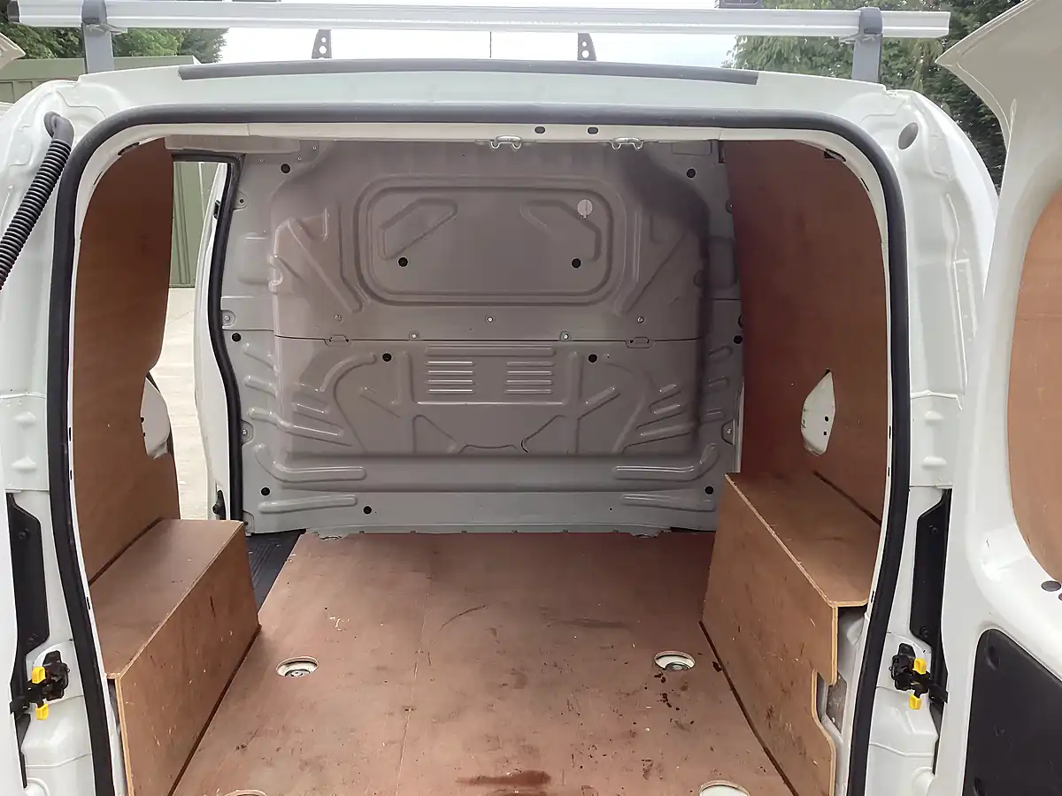 Used 2014 Peugeot Bipper S White - Interior and Exterior details 11
