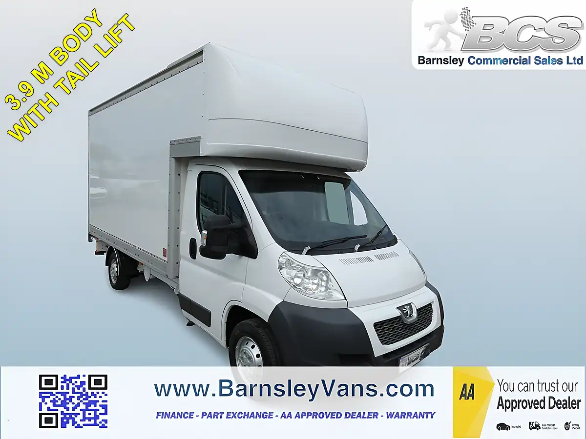 Used 2014 Peugeot Boxer Luton With Tail Lift White - Front View