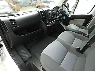 Used 2014 Peugeot Boxer Luton With Tail Lift White - Interior and Exterior details 17
