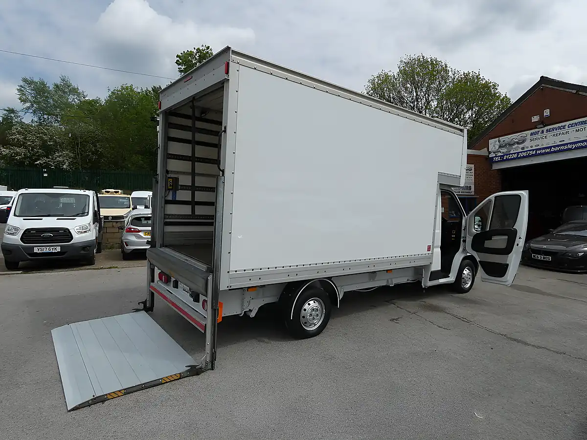 Used 2014 Peugeot Boxer Luton With Tail Lift White - Interior and Exterior details 20