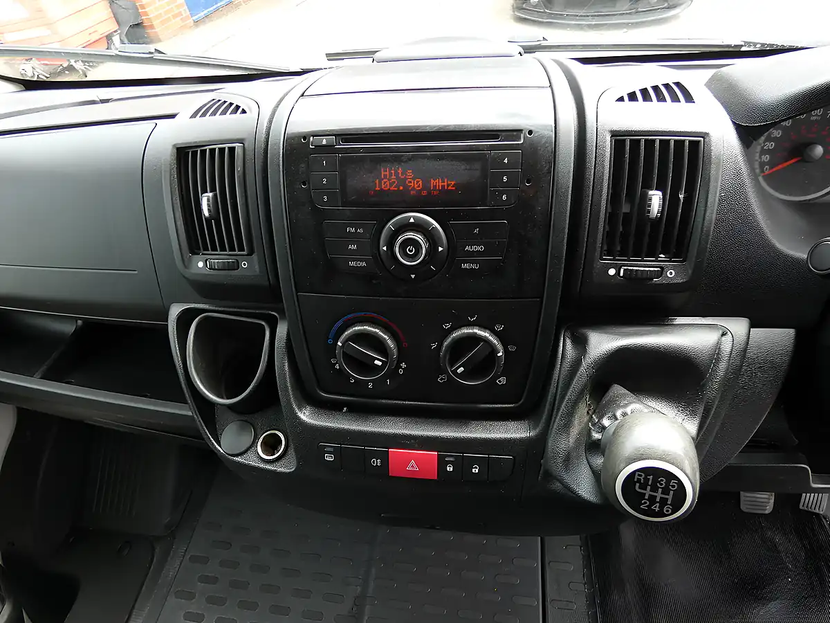 Used 2014 Peugeot Boxer Luton With Tail Lift White - Interior and Exterior details 8