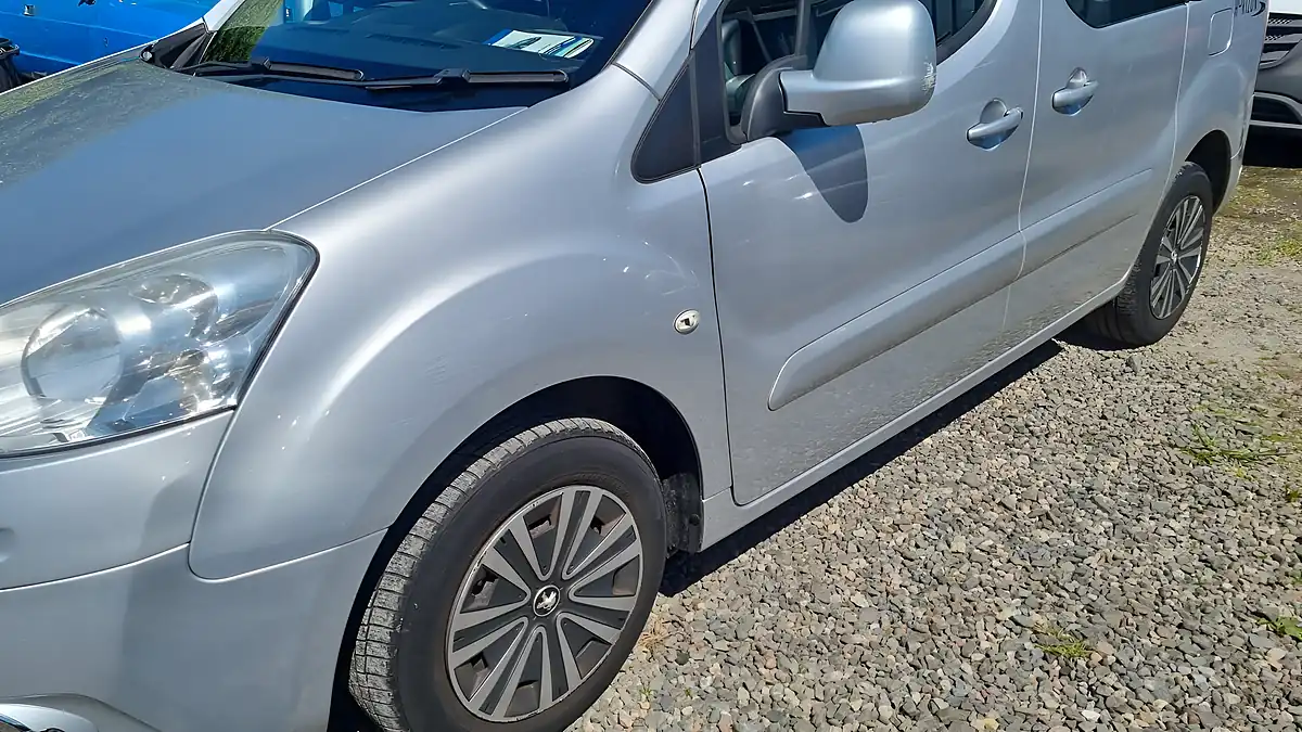 Used 2014 Peugeot Horizon S Silver - Interior and Exterior details 12
