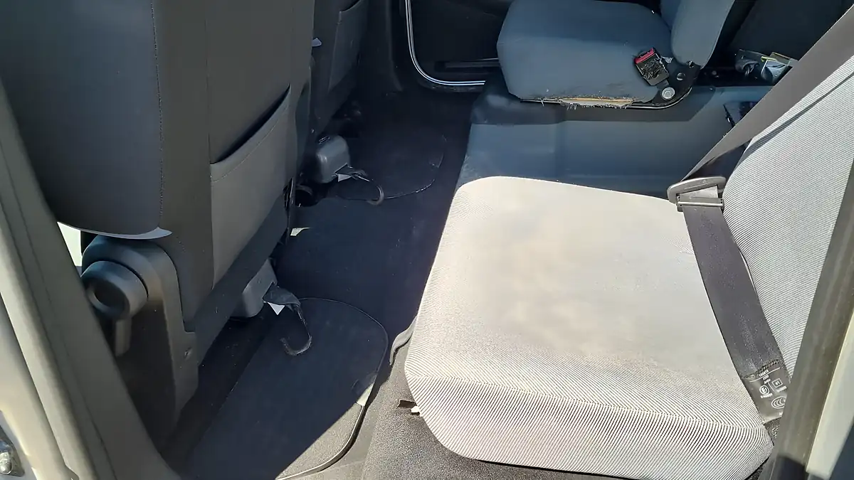 Used 2014 Peugeot Horizon S Silver - Interior and Exterior details 18