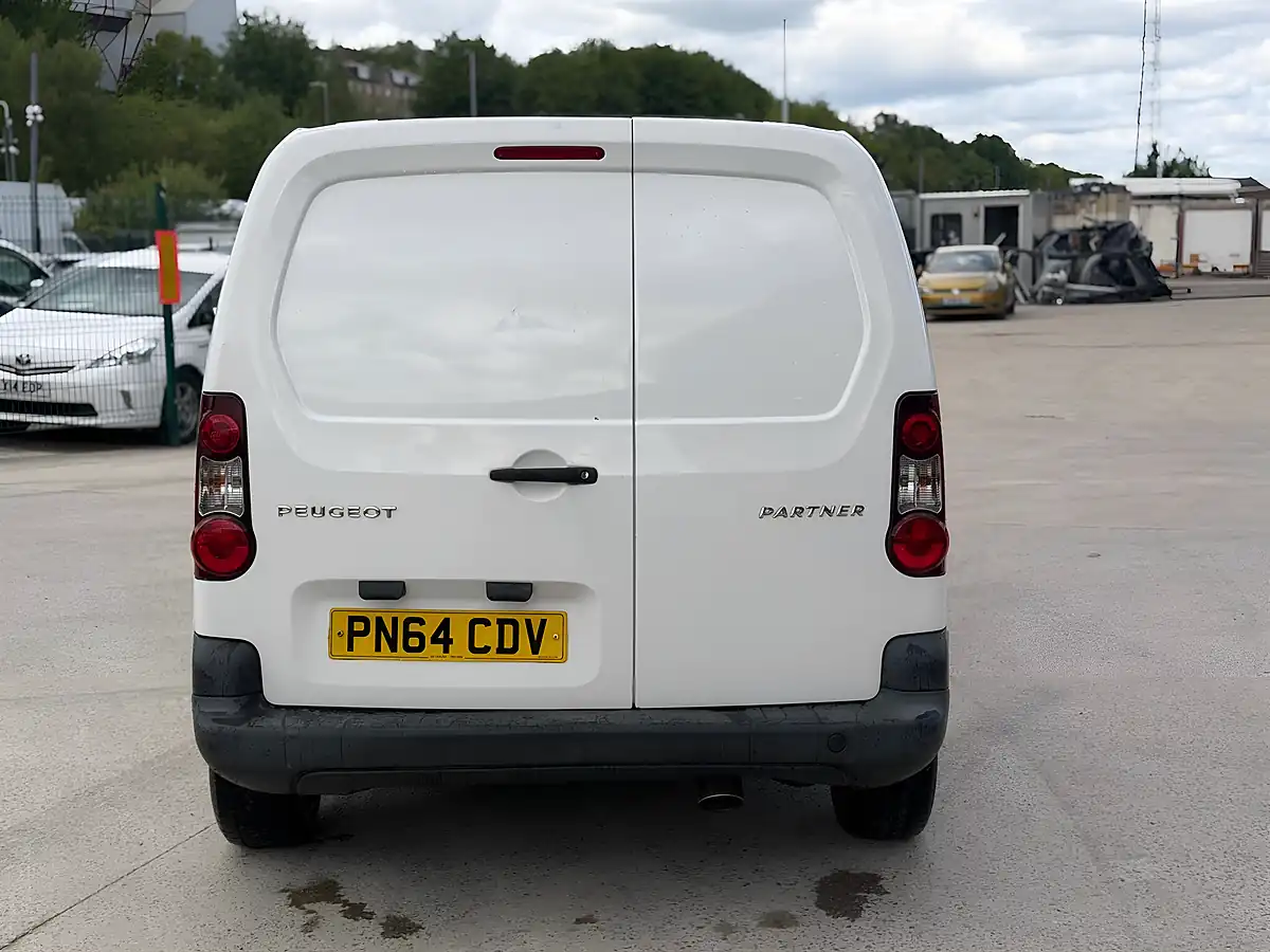 Used 2014 Peugeot Partner 625 Professional L1 White - Interior and Exterior details 7