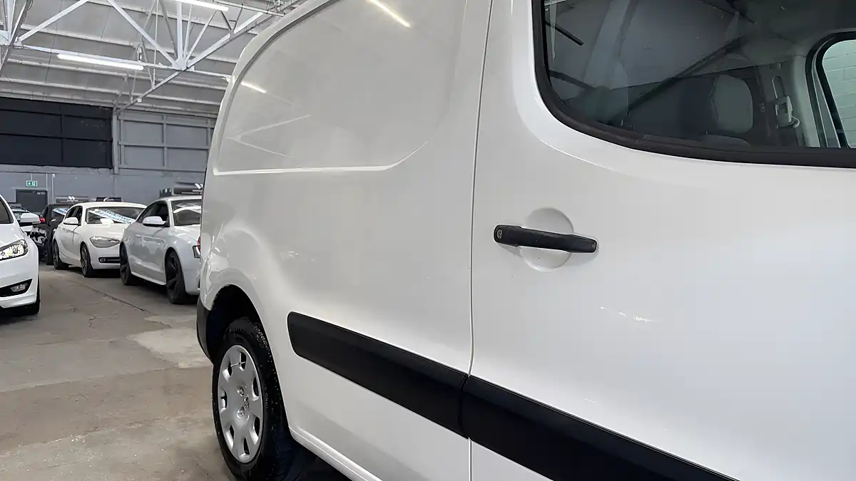 Used 2014 Peugeot Partner 850 S White - Interior and Exterior details 13
