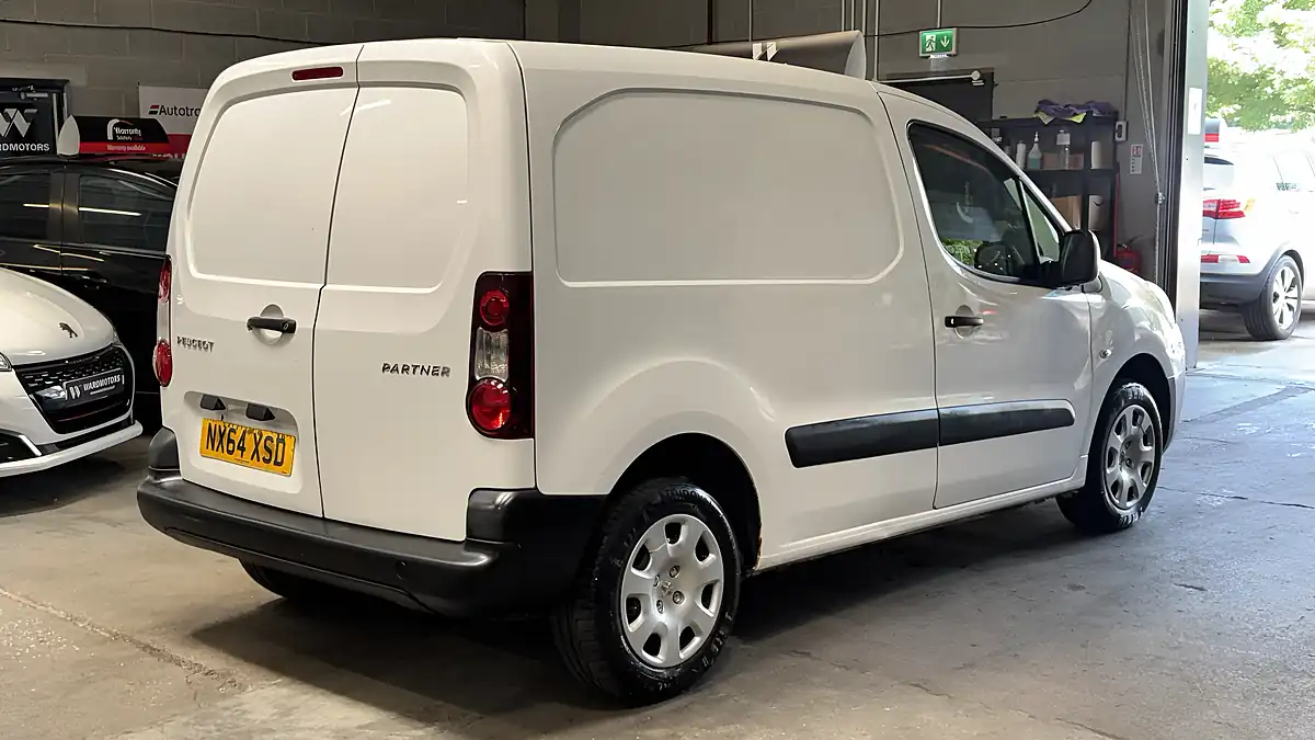 Used 2014 Peugeot Partner 850 S White - Interior and Exterior details 5