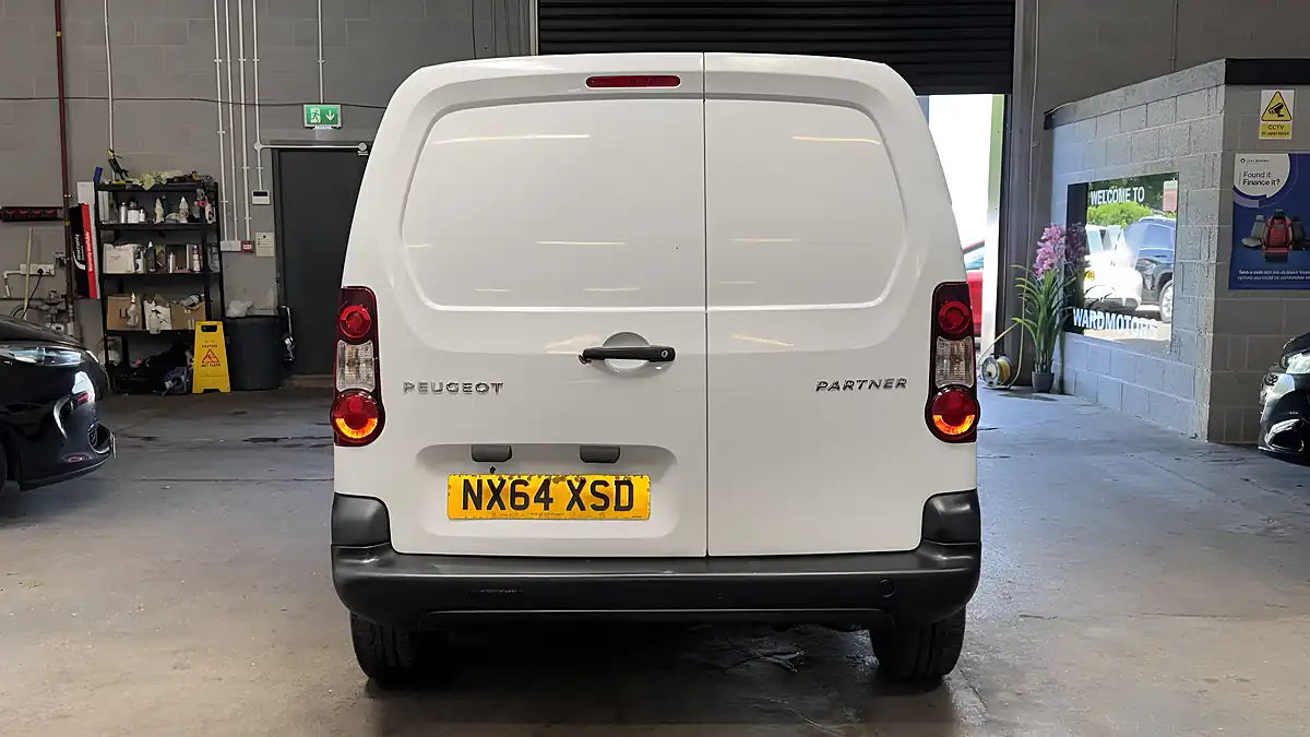 Used 2014 Peugeot Partner 850 S White - Interior and Exterior details 6