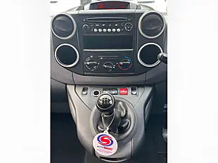 Used 2014 Peugeot Partner 850 S White - Interior and Exterior details 18