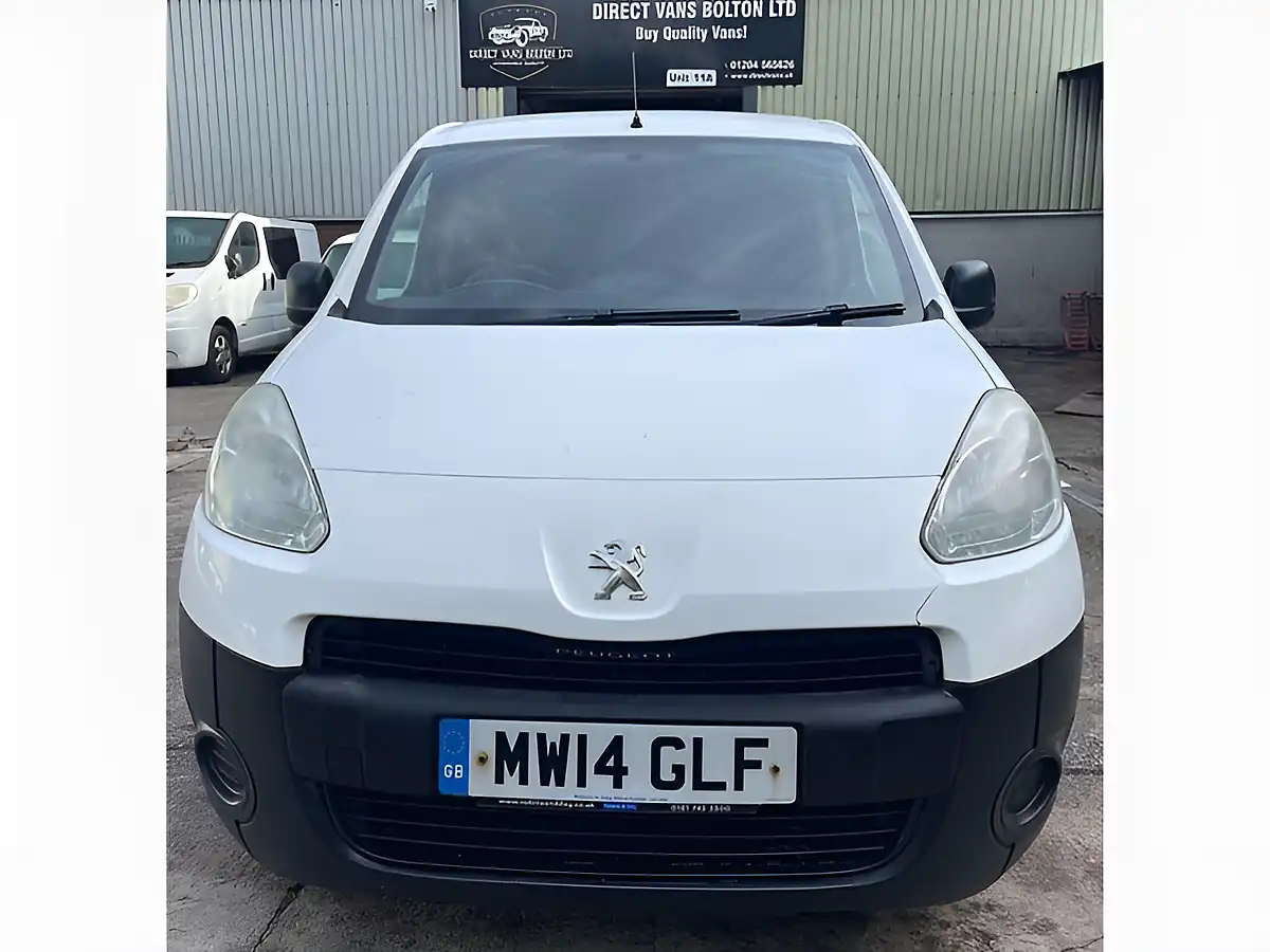 Used 2014 Peugeot Partner 850 S White - Interior and Exterior details 2