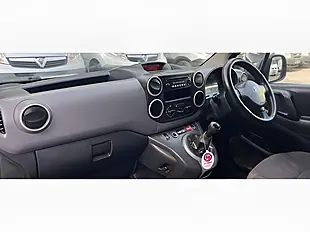 Used 2014 Peugeot Partner 850 S White - Interior and Exterior details 20