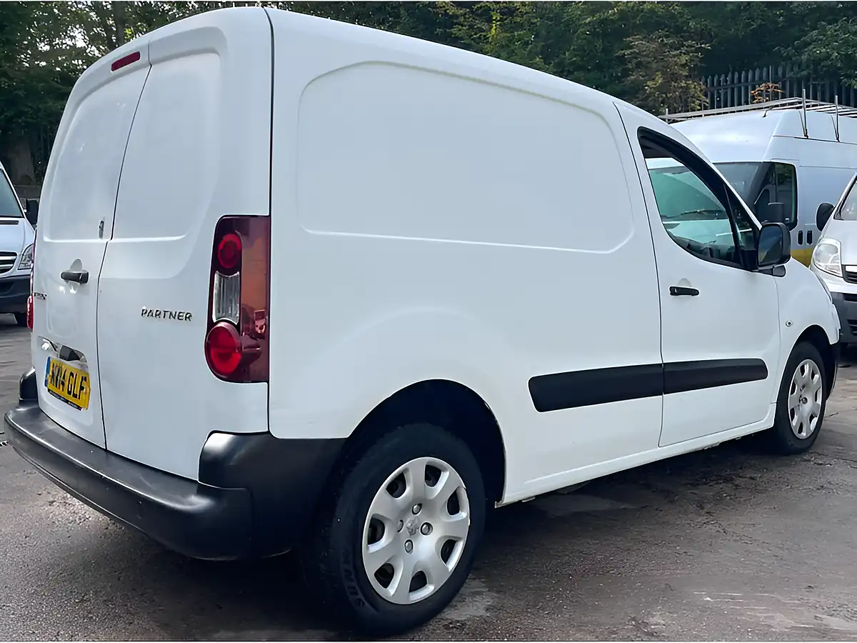 Used 2014 Peugeot Partner 850 S White - Interior and Exterior details 8