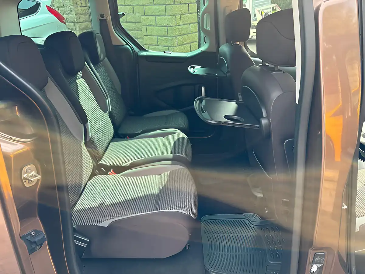 Used 2014 Peugeot Partner Tepee Outdoor Brown - Interior and Exterior details 12