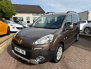 Used 2014 Peugeot Partner Tepee Outdoor Brown - Interior and Exterior details 4