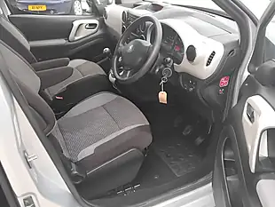 Used 2014 Peugeot Partner Tepee Outdoor Silver - Interior and Exterior details 11
