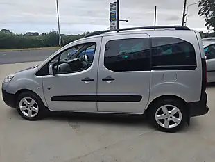 Used 2014 Peugeot Partner Tepee Outdoor Silver - Interior and Exterior details 5