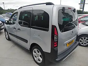 Used 2014 Peugeot Partner Tepee Outdoor Silver - Interior and Exterior details 6