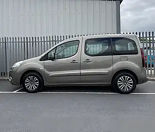 Used 2014 Peugeot Partner Tepee S Bronze - Interior and Exterior details 8