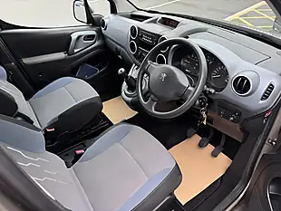 Used 2014 Peugeot Partner Tepee S Bronze - Interior and Exterior details 9