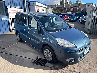 Used 2014 Peugeot Partner Tepee Tepee S Blue - Interior and Exterior details 3