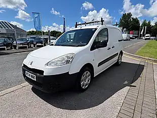 Used 2014 Peugeot Partner White - Interior and Exterior details 2