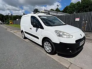 Used 2014 Peugeot Partner White - Interior and Exterior details 3