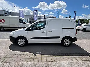 Used 2014 Peugeot Partner White - Interior and Exterior details 5