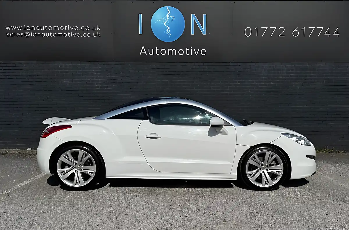 Used 2014 Peugeot Rcz GT White - Interior and Exterior details 3