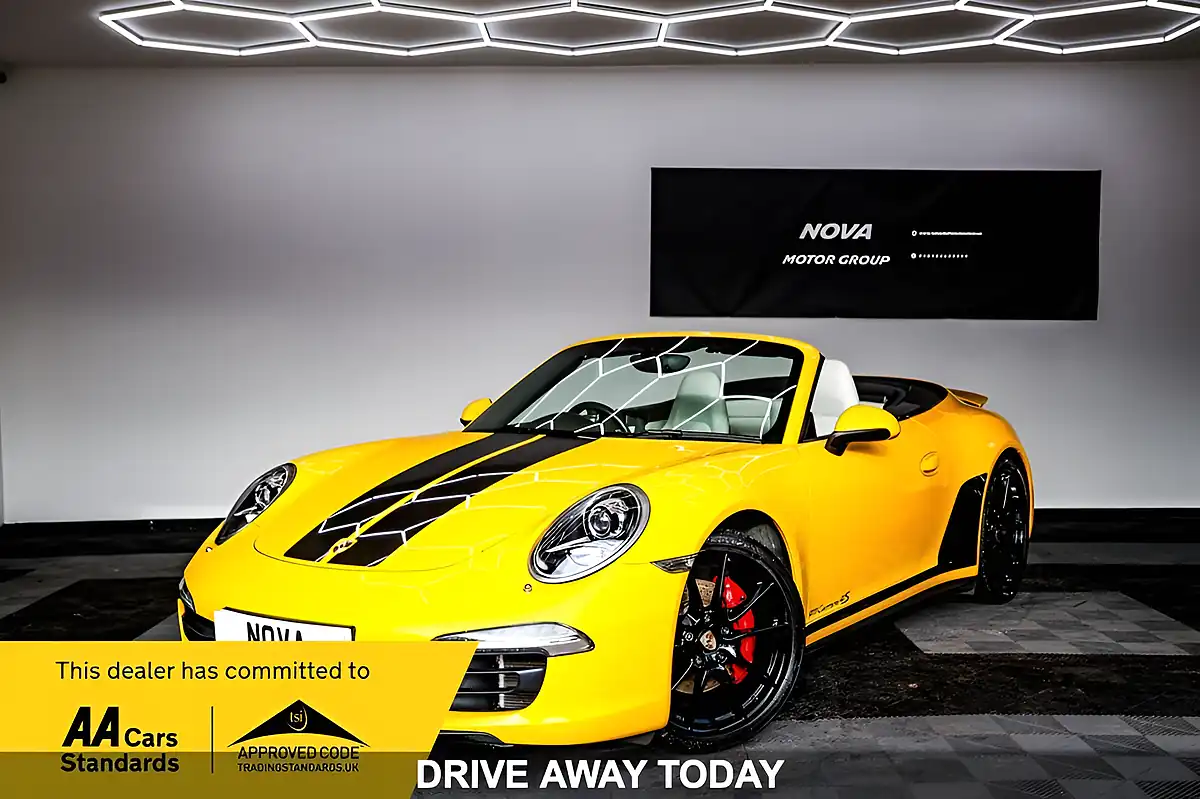 Used 2014 Porsche 911 Carrera 4S Convertible Yellow - Front View