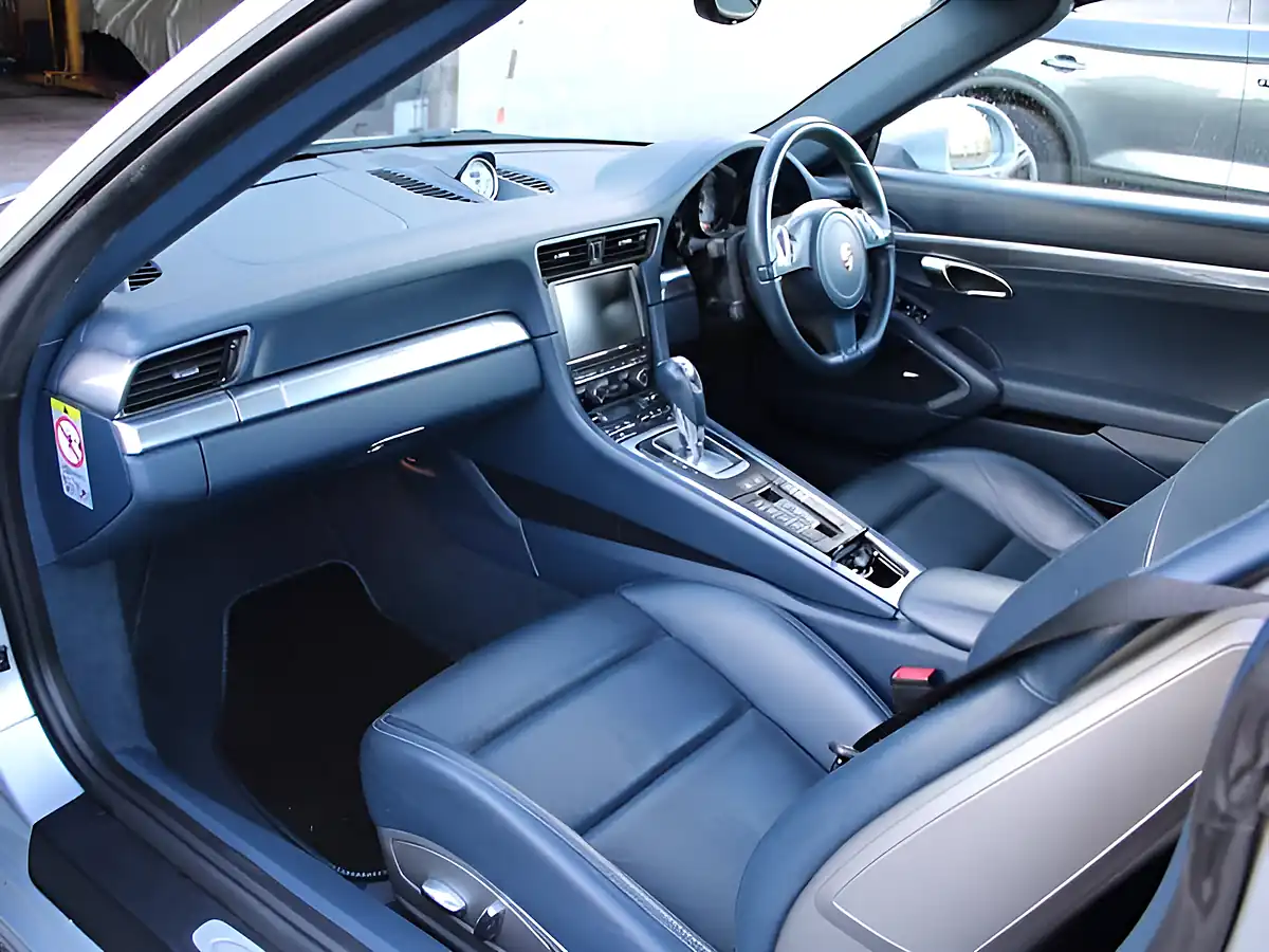 Used 2014 Porsche 911 Carrera S Cabriolet Rhodium Silver - Interior and Exterior details 14