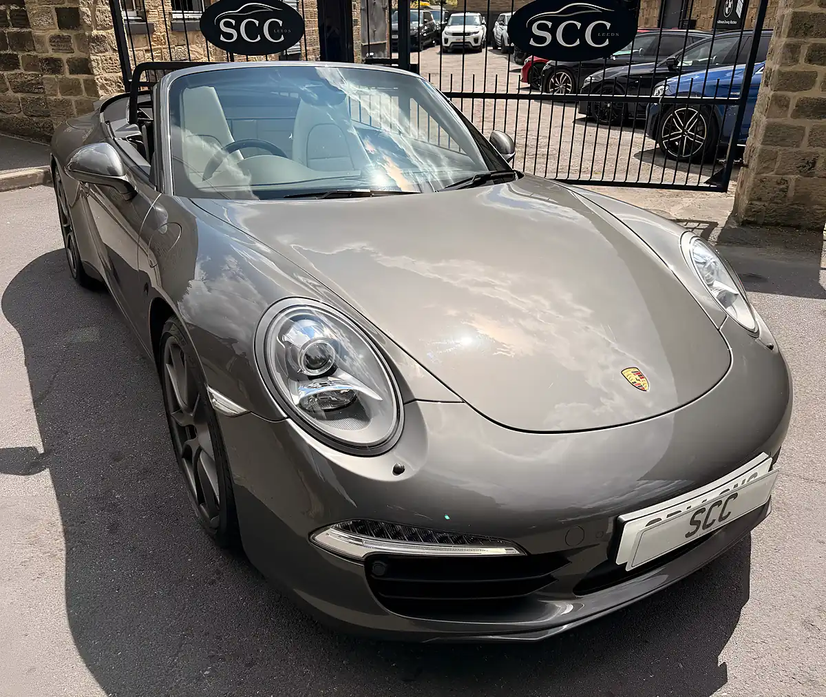 Used 2014 Porsche 911 Carrera S Convertible Agate Grey - Interior and Exterior details 6