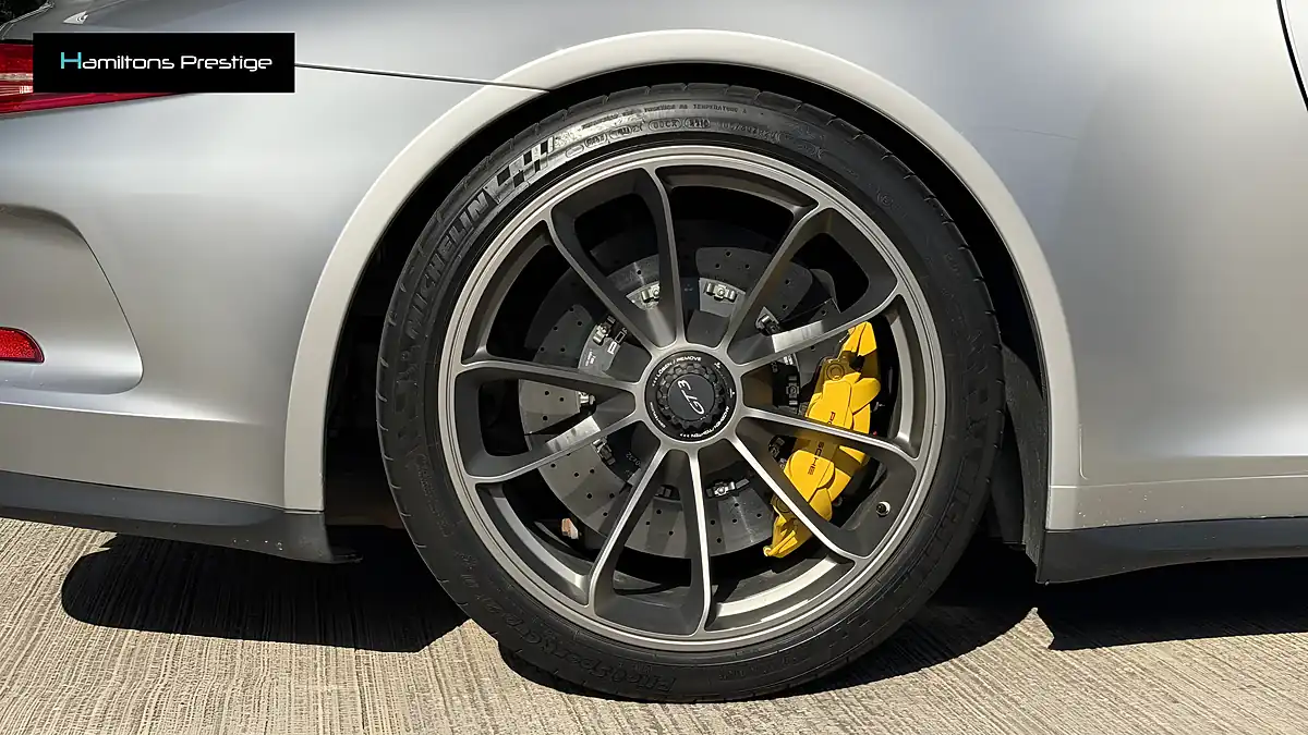 Used 2014 Porsche 911 GT3 Silver - Interior and Exterior details 9