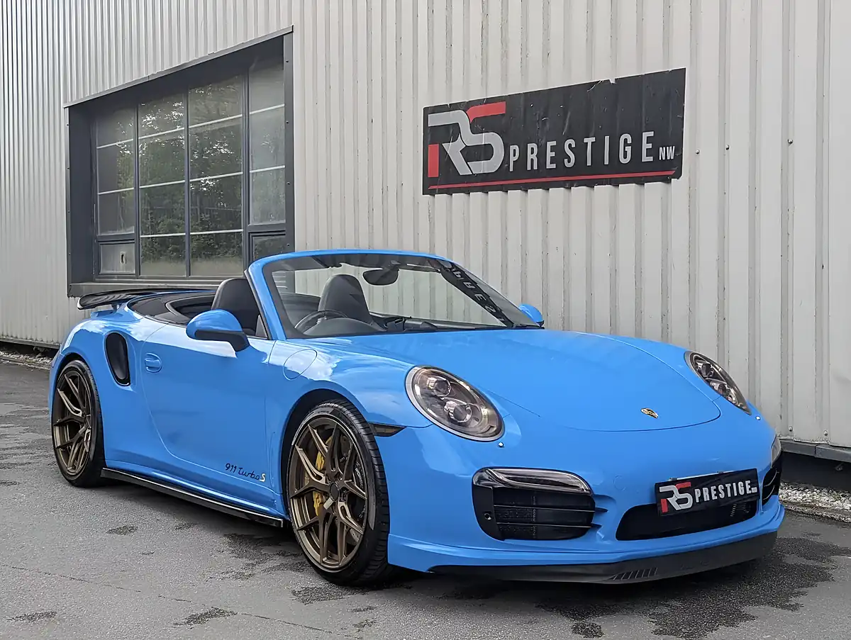 Used 2014 Porsche 911 Turbo S Blue - Interior and Exterior details 13