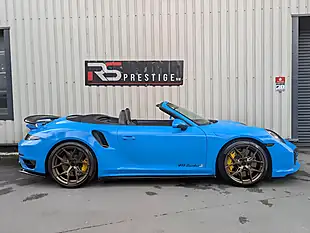 Used 2014 Porsche 911 Turbo S Blue - Interior and Exterior details 15