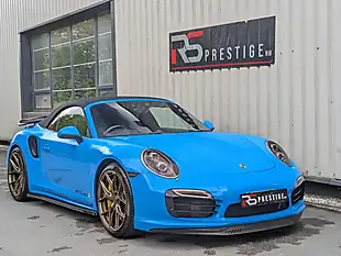 Used 2014 Porsche 911 Turbo S Blue - Interior and Exterior details 3