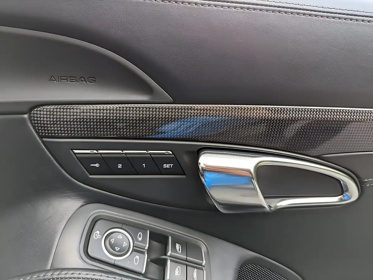 Used 2014 Porsche 911 Turbo S Blue - Interior and Exterior details 7