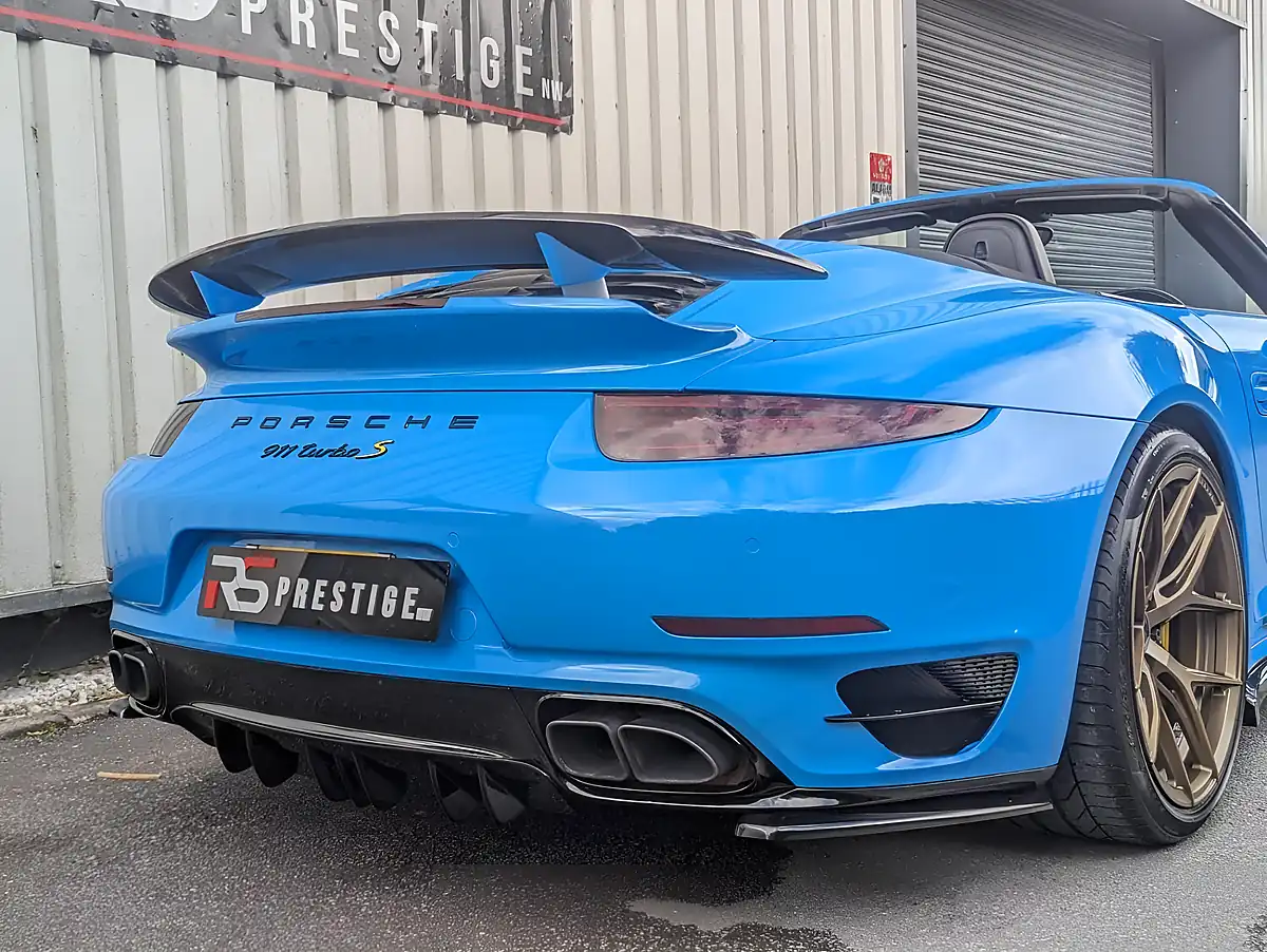 Used 2014 Porsche 911 Turbo S Blue - Interior and Exterior details 8