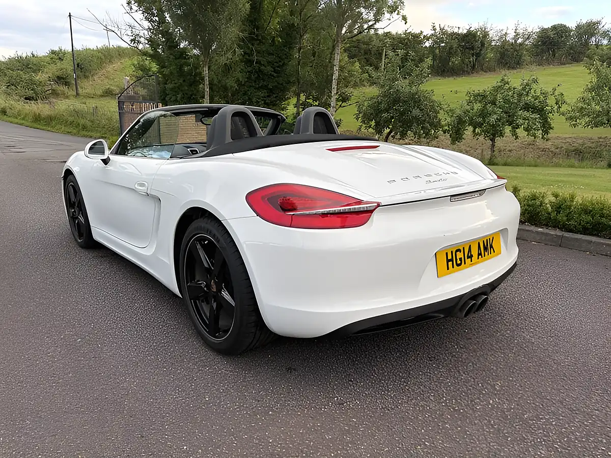 Used 2014 Porsche Boxster 981 Carrera White - Interior and Exterior details 9