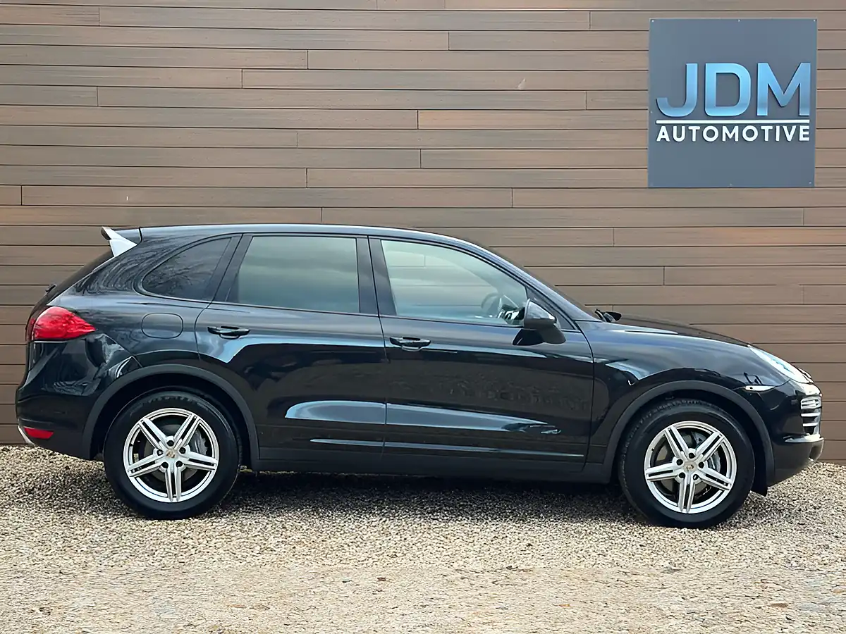 Used 2014 Porsche Cayenne Platinum Edition Black - Interior and Exterior details 2