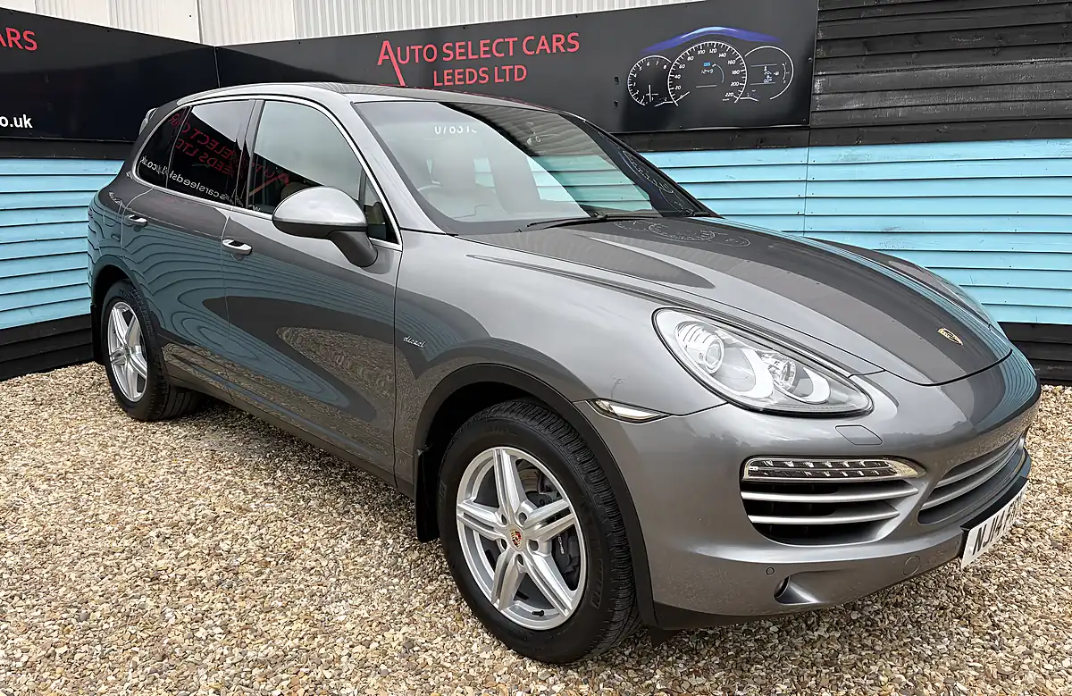 Used 2014 Porsche Cayenne Platinum Edition Meteor Grey - Interior and Exterior details 2