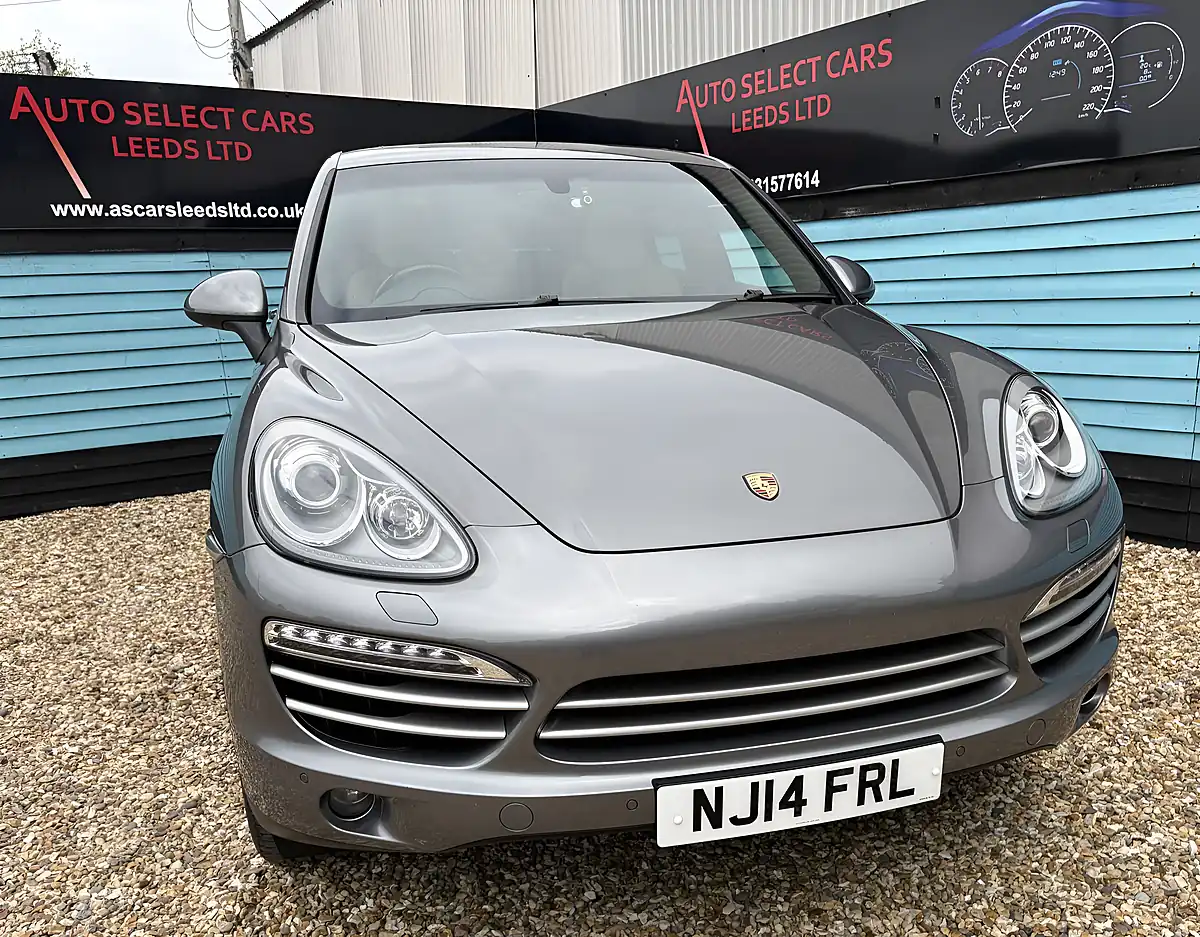 Used 2014 Porsche Cayenne Platinum Edition Meteor Grey - Interior and Exterior details 4